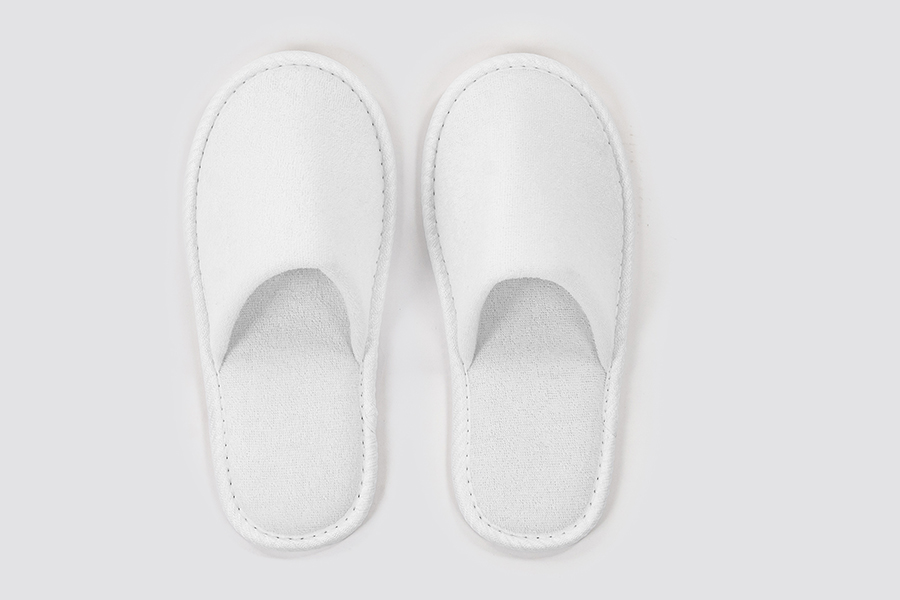 C-Paris closed-toe, white, 5mm., size 28,2cm